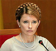 Тимошенко в понедельник будет раздавать квартиры чернобыльцам