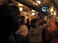Вагоны киевского метро хотели незаконно сдать под залог